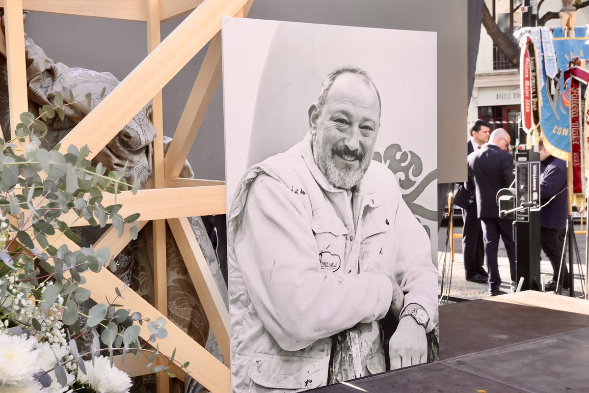 Retrato de Manolo Algarra durante un homenaje en Valencia