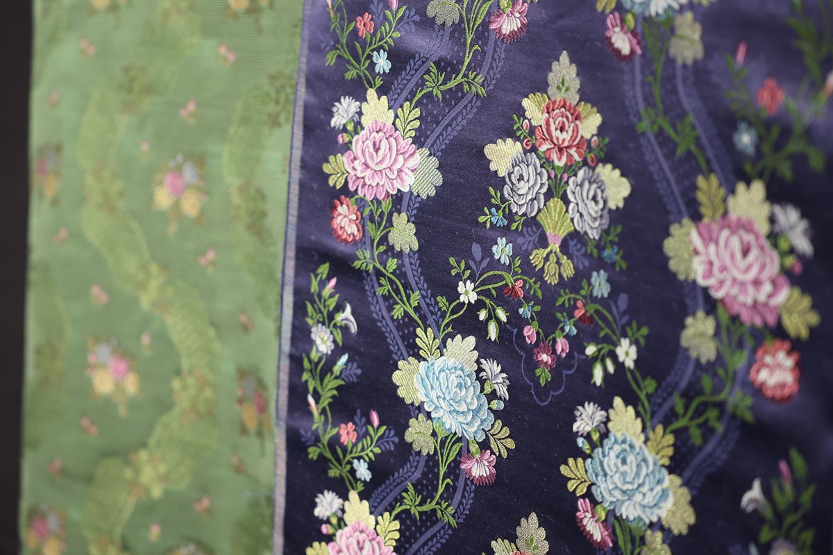 Telas bordadas presentadas para la Corte de Honor Infantil de Valencia 2026