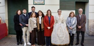 Homenaje a Manolo Algarra con una placa en Valencia