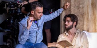 El director Alejandro Amenábar comparte su visión en el festival Torrent Històrica.