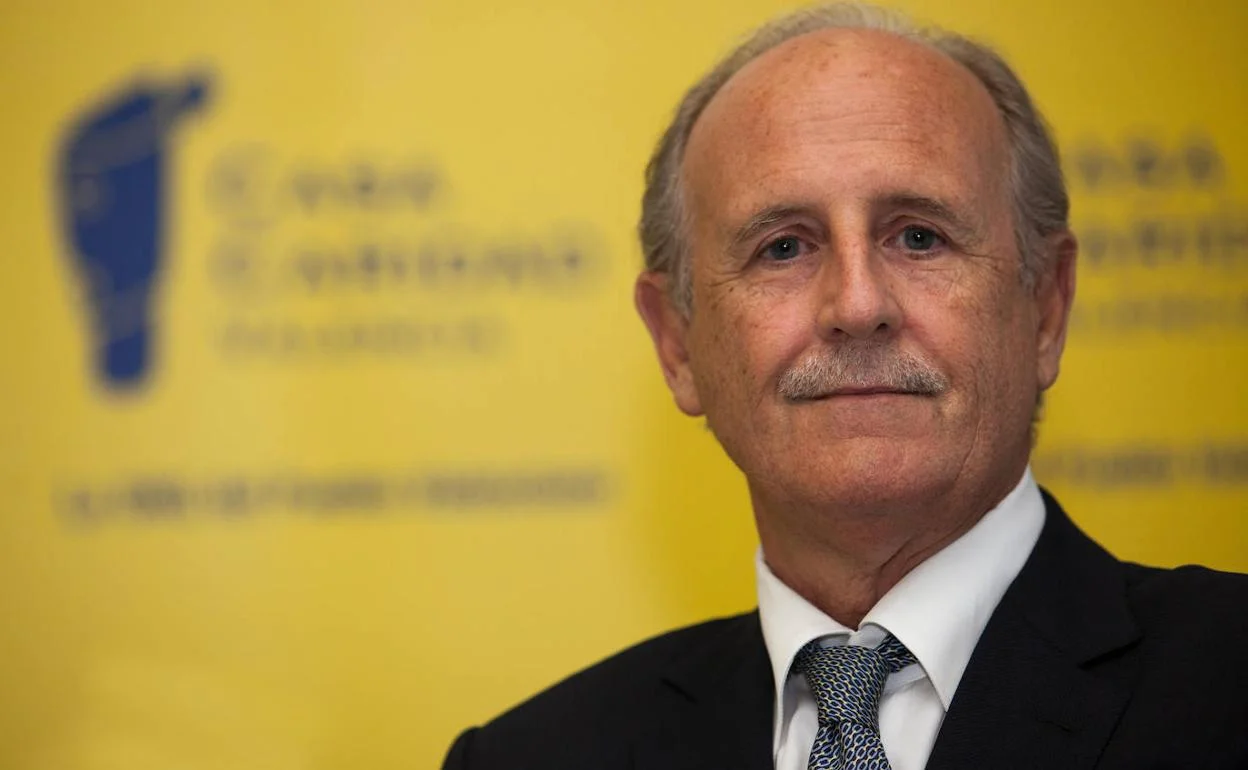 Luis Miralles, expresidente de Casa Caridad, en un evento