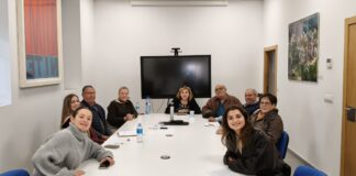 Reunión con personas mayores en Manises para el diagnóstico del Plan de Envejecimiento Activo