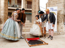 Inauguración de placa conmemorativa del centenario de las fallas en Mislata