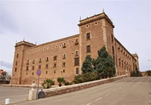 Vista exterior del Monasterio del Puig en Valencia, España
