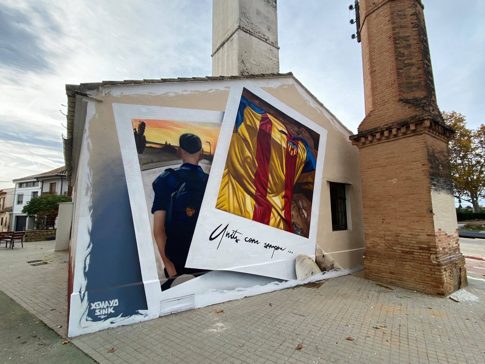 Mural en Picanya homenajeando a Rubén Iranzo del Valencia CF