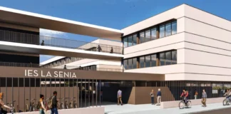 Diseño del nuevo IES La Sènia en Paiporta con estudiantes y bicicletas