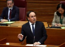 Pérez Llorca pide perdón a las víctimas de la DANA en su toma de posesión como presidente y apela a la reconciliación Llorca avanza que sus