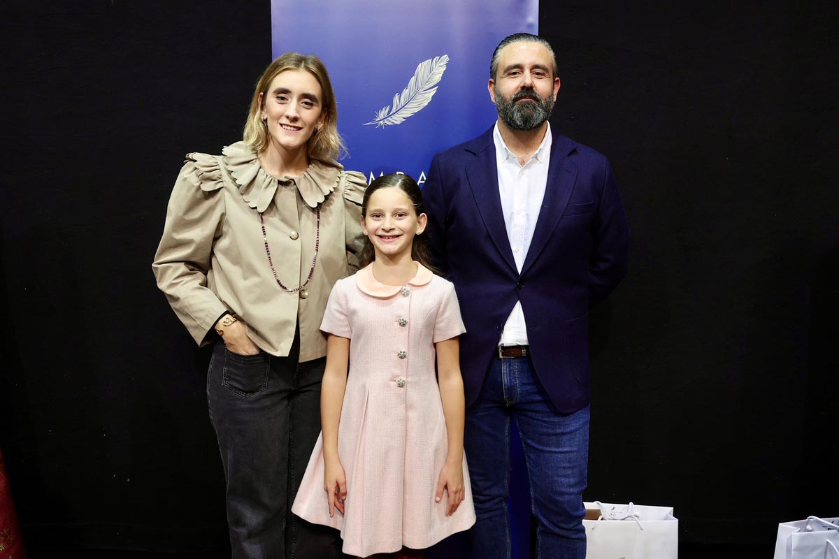 Las telas que lucirá la Corte de Honor Infantil fueron presentadas en Beniparrell.