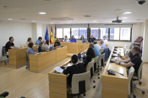 Reunión sobre protocolos de emergencia en centros educativos de Paiporta.