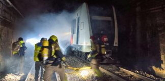 Simulacro de incendio en el metro de Valencia con bomberos y tren