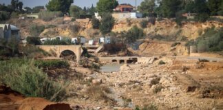 Vista de un barranco en Torrent tras la DANA con daños visibles