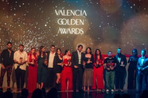 Grupo de premiados en los Valencia Golden Awards 2025