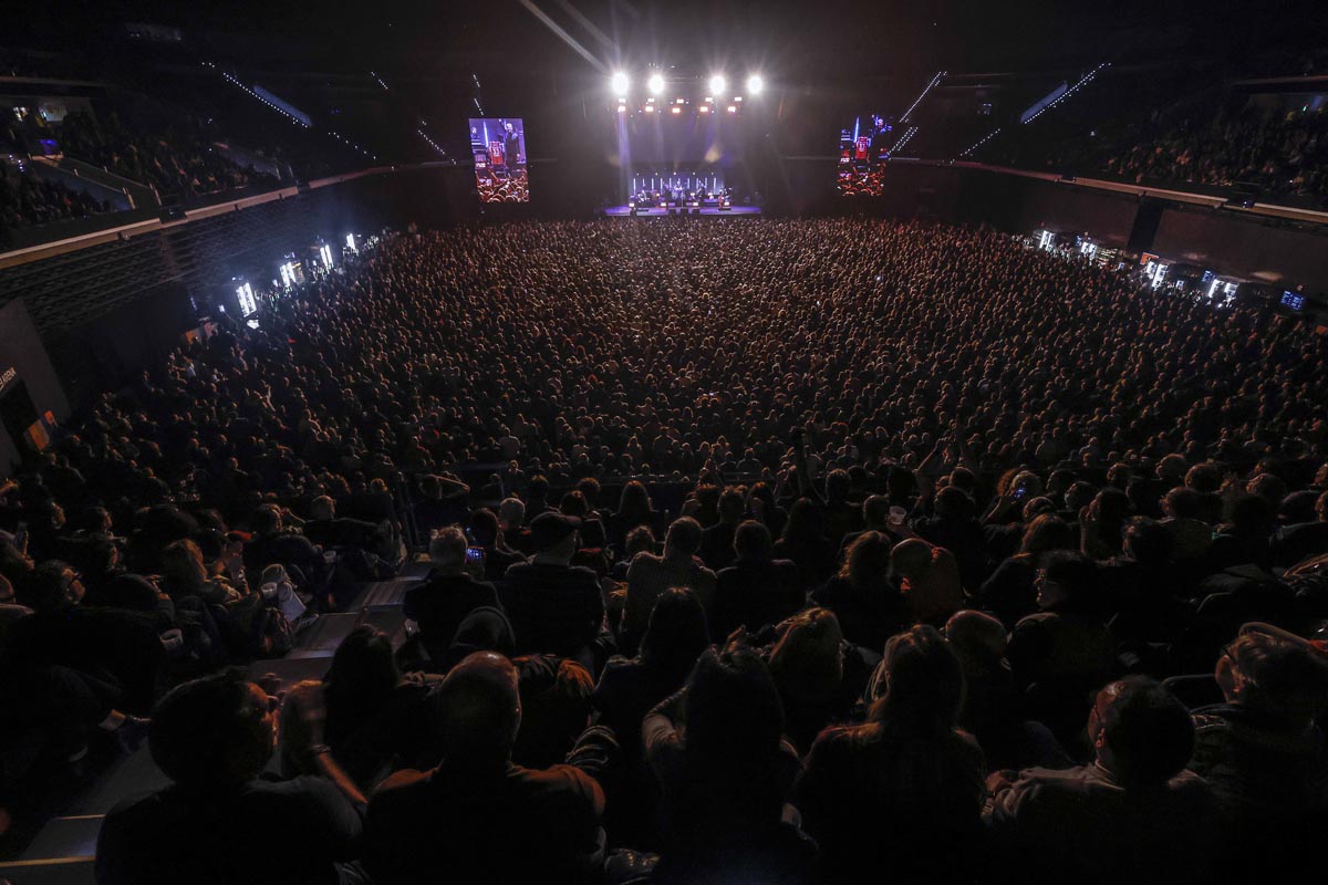 Concierto de Loquillo en el Roig Arena con gran afluencia de público