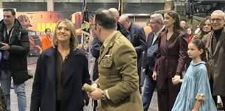 Las Fuerzas Armadas en Expojove