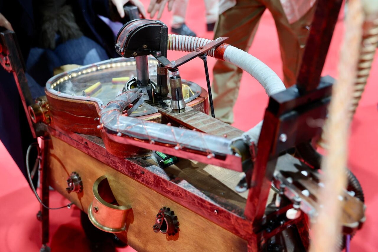 Máquina innovadora presentada en la Expojove 2025