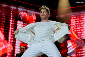 David Bisbal en concierto. Foto @adriancastellofotografo