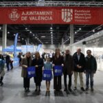 Grupo de personas en la inauguración de Expojove 2025 en Valencia