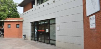 Fachada del centro de salud de Godella con moderno diseño arquitectónico