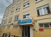 Una iniciativa educativa contra el acoso escolar toma forma en Burjassot Fachada del Colegio San Miguel Arcángel en Burjassot