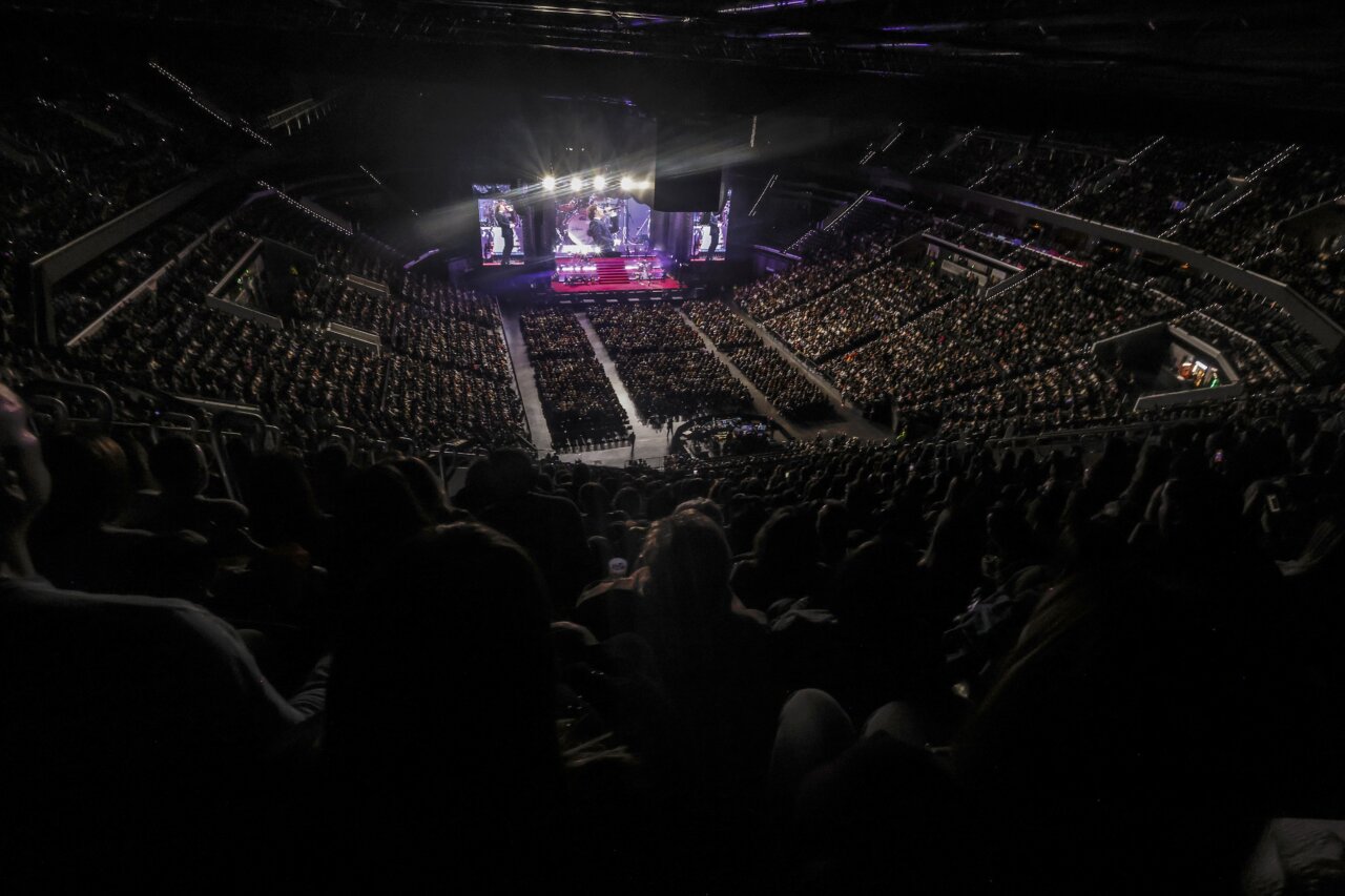 Concierto de David Bisbal en Roig Arena con gran aforo.