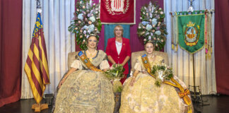 Nairobi Gil y Elisa Moreno en la exaltación de Falleras Mayores de Benetússer 2026
