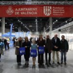 Grupo de personas en la inauguración de Expojove 2025 en Valencia