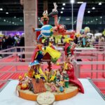 Escultura de personajes de cómic en Expojove 2025