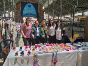 Miembros de la Fundación Pequeño Deseo en un evento solidario