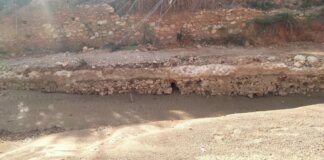 Tramo de la acequia medieval del Reg Mil·lenari en Torrent descubierto tras la DANA