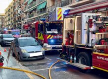 Hallan muerto a un hombre de 75 años tras un incendio en una vivienda de Ciutat Vella
