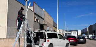 Se instalan cámaras de videovigilancia en los polígonos de Moncada para mejorar la seguridad.