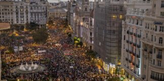 Multitudinaria manifestación en Valencia por el derecho a la vivienda digna.