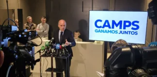 Francisco Camps presenta su equipo de campaña en un evento