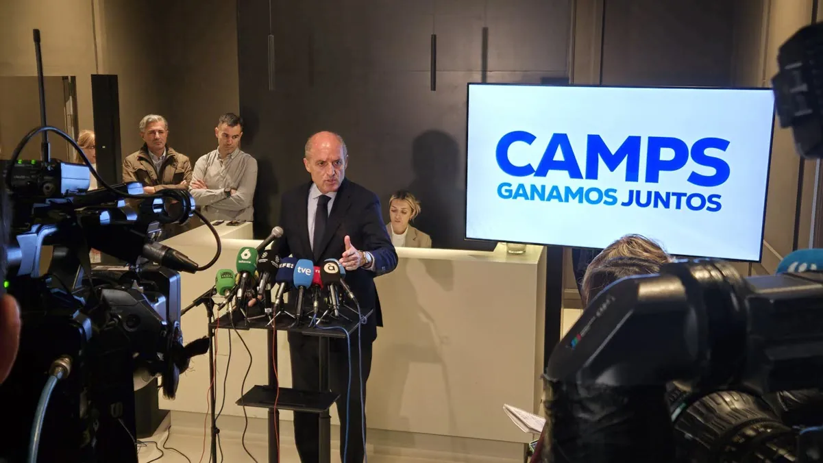 Francisco Camps presenta su equipo de campaña en un evento