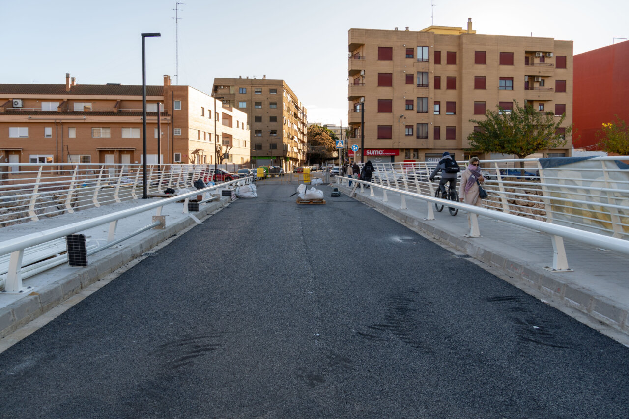 El Pont Nou de Paiporta ha sido reabierto tras una importante inversión en su reconstrucción.