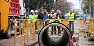 Obras de renovación de la red de saneamiento en Patraix, Valencia.