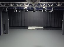 Godella inicia la recta final de la ejecución de los proyectos aprobados en los Presupuestos Participativos 2025 Interior del Teatro Capitolio de Godella con nuevo escenario y luces