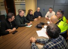 Ayuntamiento y AVV Agost abordan la necesidad de reforzar la vigilancia y seguridad en los diseminados de Torrent Reunión entre el Ayuntamiento y la Asociación de Vecinos de Agost