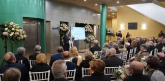 Ceremonia de Bodas de Oro en Paterna con parejas y alcalde