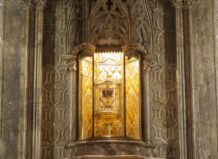 Valencia se consolida como centro internacional del Santo Cáliz con la celebración de un congreso de investigación El Santo Cáliz, símbolo de la ciudad de Valencia,