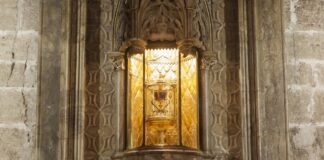 El Santo Cáliz, símbolo de la ciudad de Valencia,