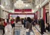 Cerca de 1.500 personas visitan cada día el Belén Monumental del Salón de Cristal del Ayuntamiento de Valencia Visitantes al Belén Monumental del Salón de Cristal