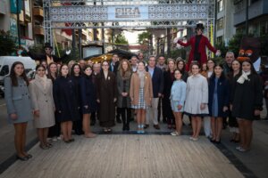 Inauguración de la Feria del Chocolate en Torrent con participantes y autoridades