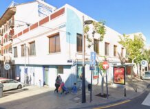 El Ayuntamiento de Paterna adquiere un edificio para un centro deportivo con piscina.