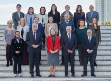 Grupo de profesionales del Ilustre Colegio Oficial de Médicos de Valencia en una reunión