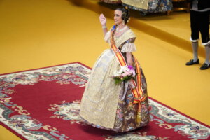 Exaltación de Carmen Prades como Fallera Mayor de Valencia en el Palau de la Música.