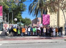 Vecinos de Godella se manifiestan por la reapertura de la piscina cubierta. La situación ha generado malestar en la comunidad.