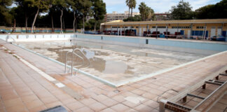 Piscina vacía en el Parque del Oeste durante su rehabilitación