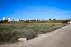 Terreno donde se construirá el tanque de tormentas en Torrent