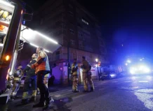 Un joven herido crítico tras incendiarse un 'piso patera' en la calle Sagunto en València
